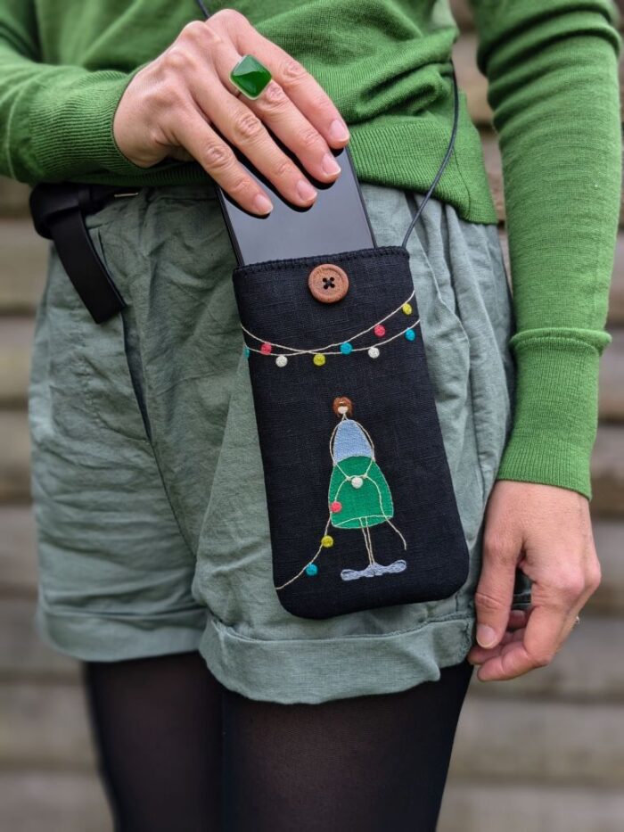 Sac téléphone portable avec broderie personnage